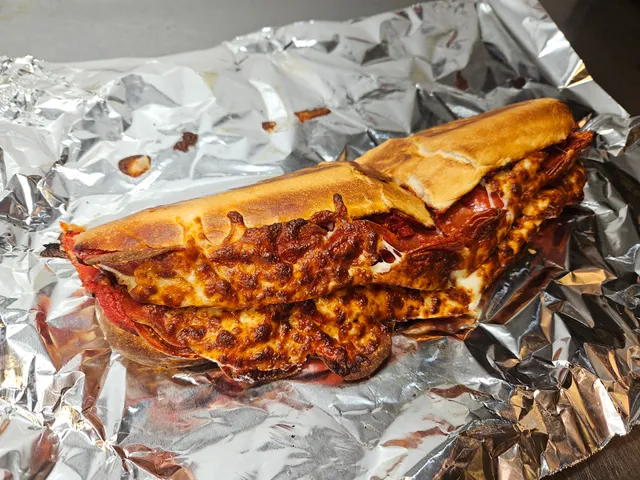 Curly's Pizza & Subs