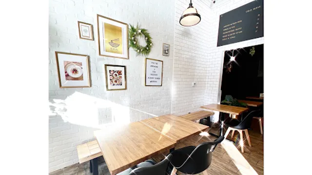 Burosu ramen & Sushi 最好的拉面和寿司