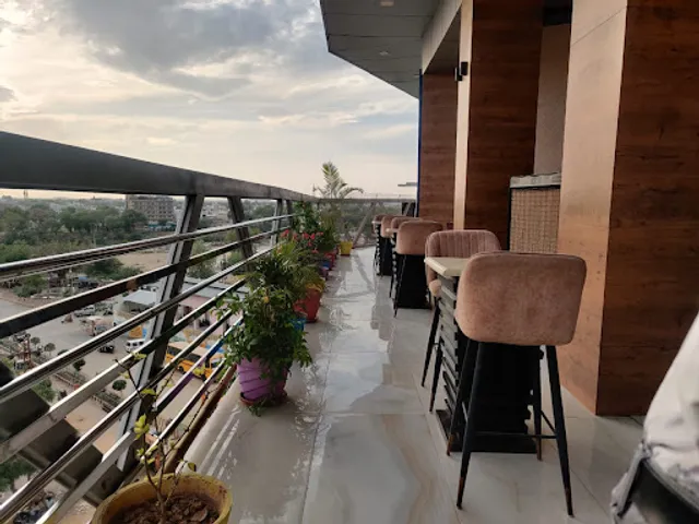 CHANDRAHAAS - THE FINE DINING RESTAURANT, LOUNGE & CAFE'