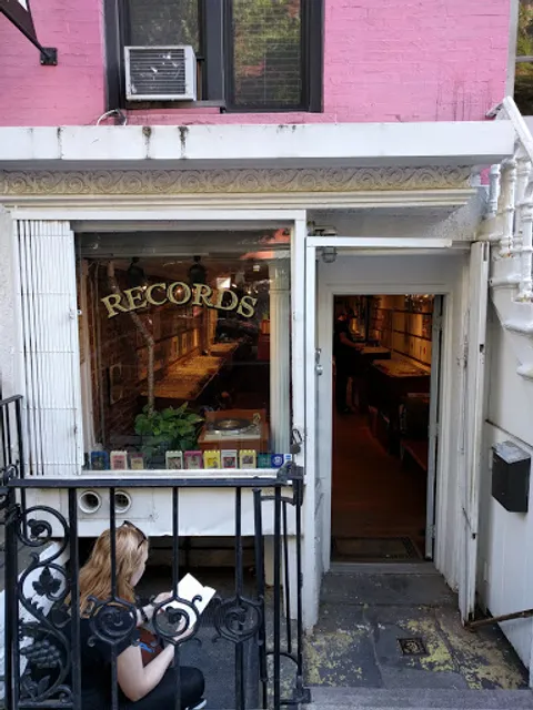 Stranded Records NYC