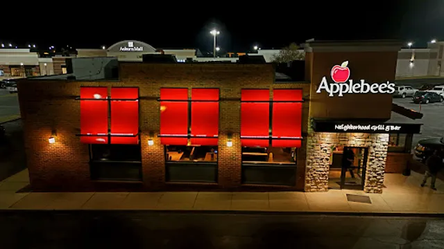Applebee's Grill + Bar
