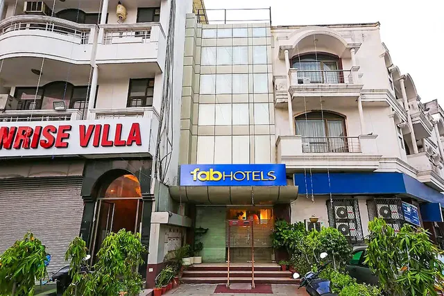 FabHotel Le Grand - Hotel in Kalkaji, New Delhi