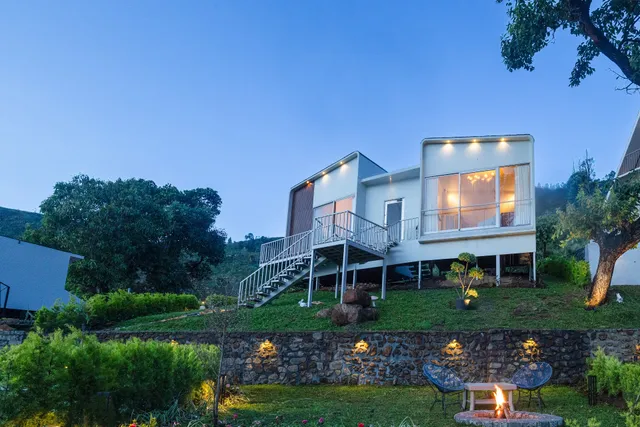 Tomorrowland Farms & Suites