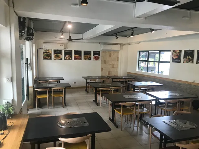 Quara Korean Restaurant 꽐라 한식당