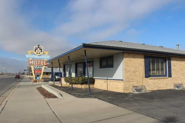 Thunderbird Motel