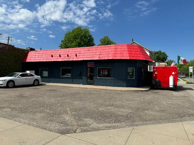 Smokey’s Tobacco & Vape