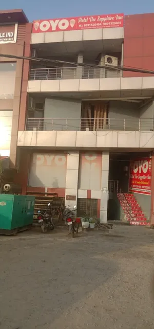 OYO Flagship 74663 The Sapphire Inn