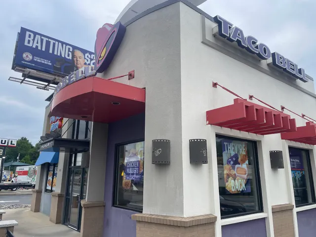 Taco Bell / Long John Silver's