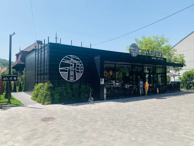 Nakielny | Kawa i Wypieki,