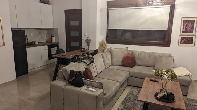 La maisonette, Florina Center