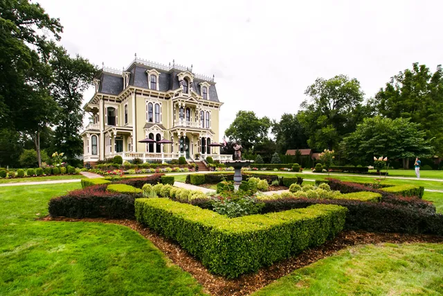 Silas W. Robbins House