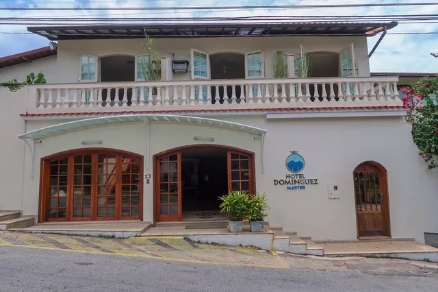 Hotel Dominguez Master