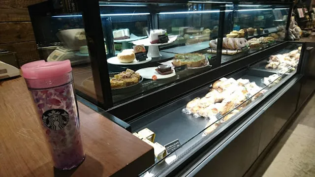 Starbucks Coffee - Eki Marché Osaka