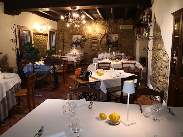 Trattoria Da Sgussa "Famiglia e Territorio "