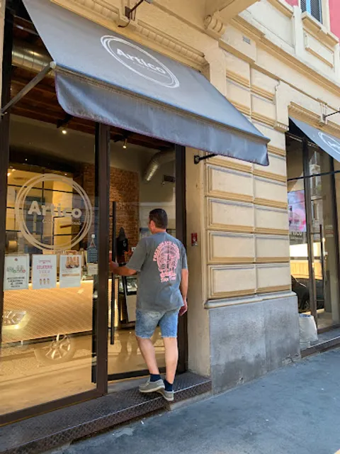 Artico Gelateria - Isola
