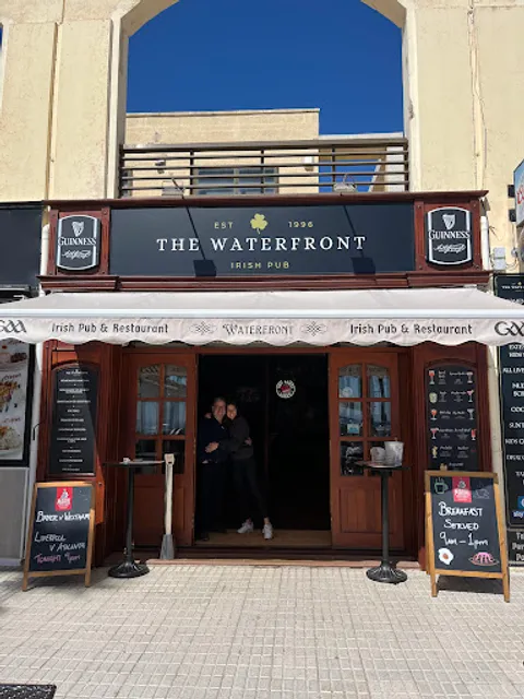 The WATERFRONT Irish Bar