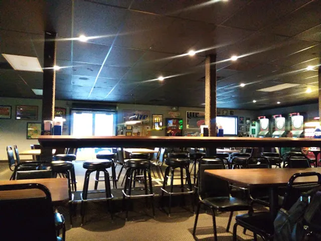 Nob Hill Bar & Grill