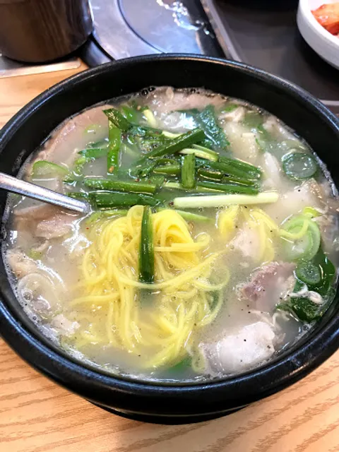 밀양돼지국밥