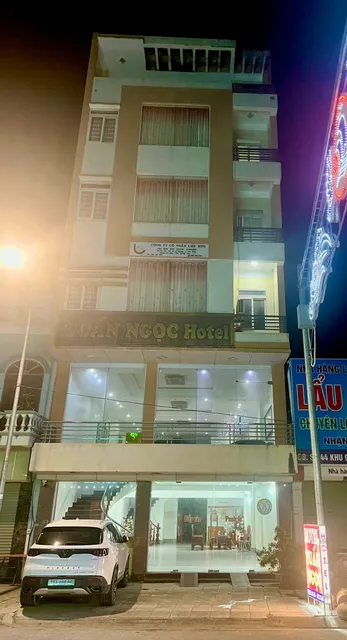 KHÁCH SẠN TUẤN NGỌC