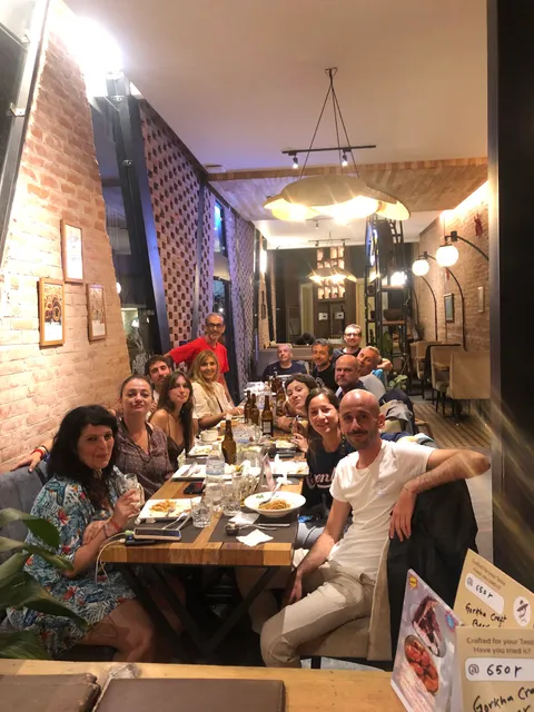 Graveaty Restaurant and Bar