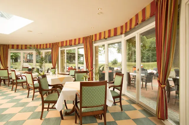 Restaurant Schröders im "Kurhaus am Inselsee"