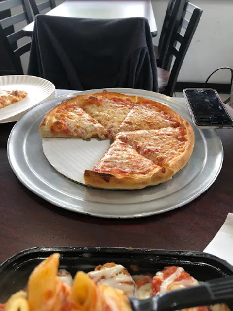 Geo's Roast Beef & Pizzeria