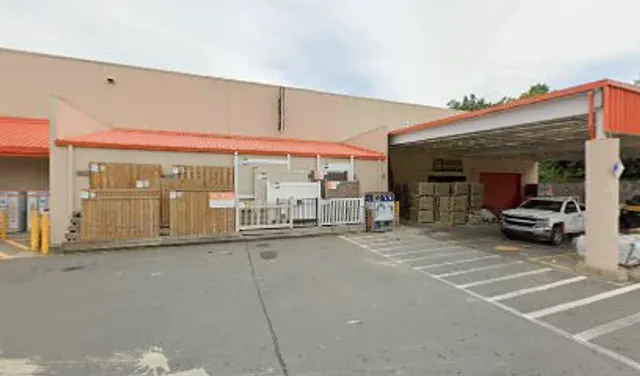 Pro Desk at The Home Depot