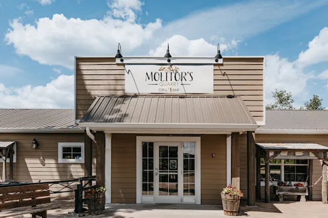 Molitor's Quarry Grill & Bar