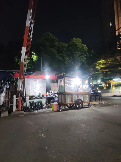 Sate Madura Pak Bakir