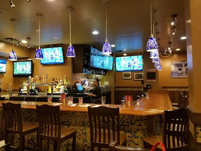 The Crossing Grill & Bar