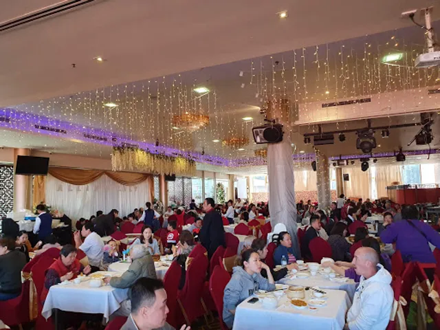 Golden Palace Seafood Restaurant