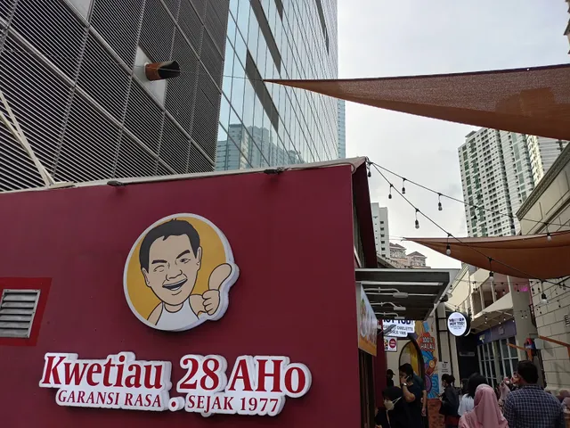 Kwetiaw 28 AHO, Chillax