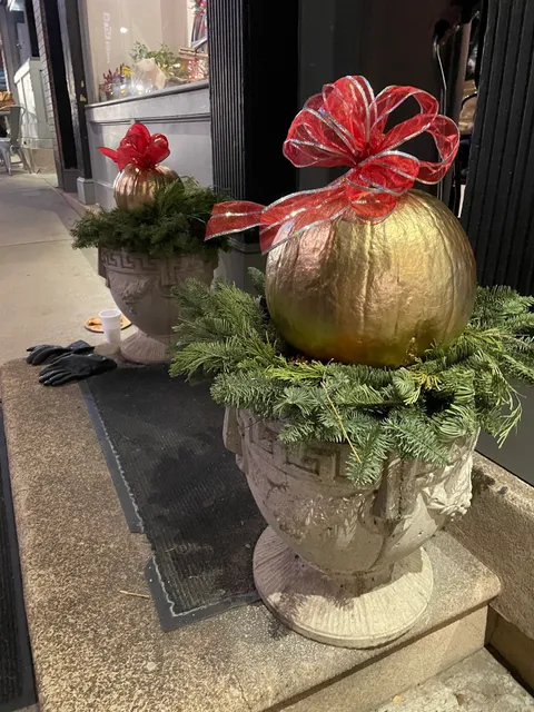 Studio B ART GALLERY