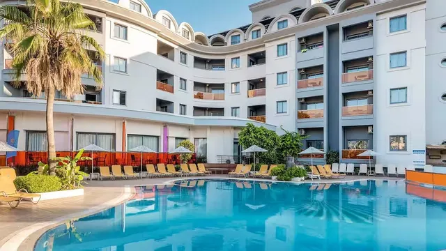 TUI SUNEO Costa Mare Suites