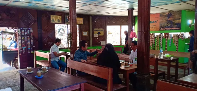 Warung Dan Penginapan Bagus Ranu Pani