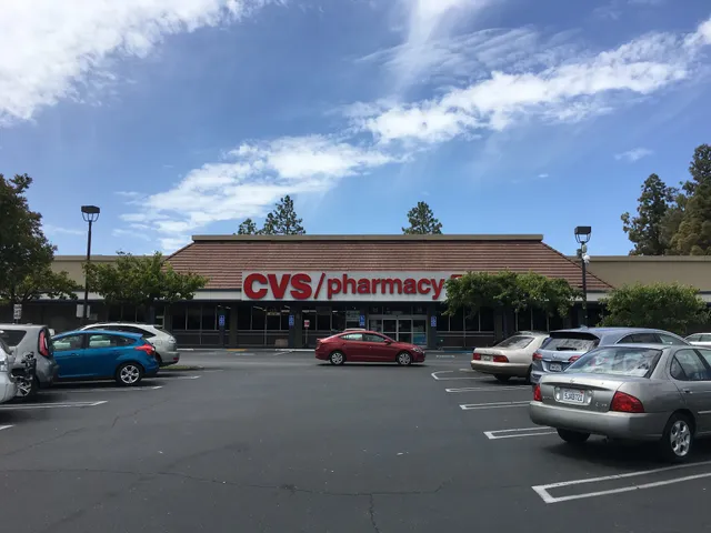 Pavlina Plaza Shopping Center