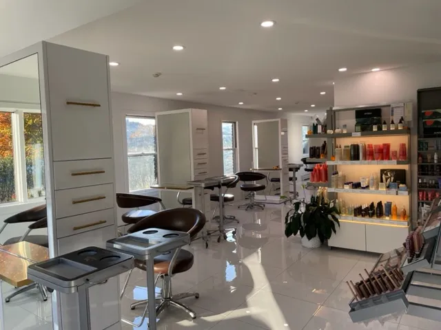 JLK Salon