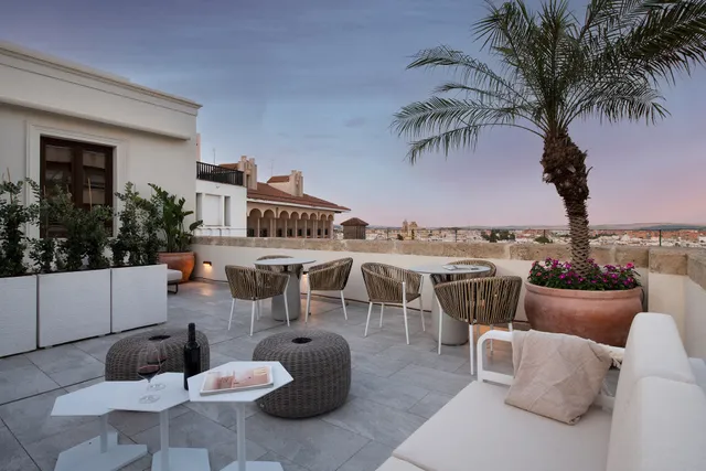 Coliseum Boutique Apartments