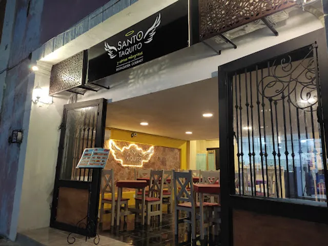 Santo Taquito y Otros Milagritos