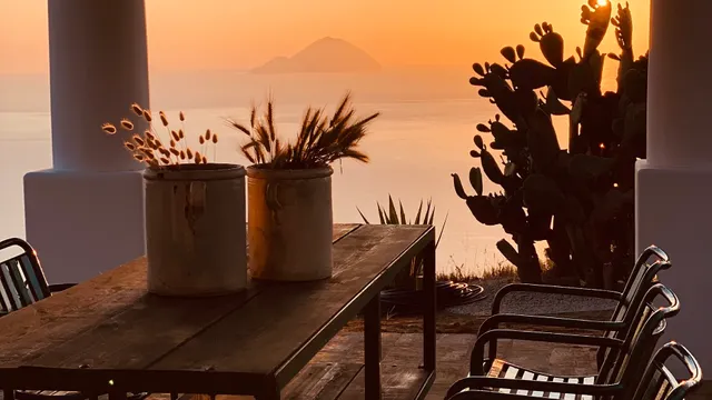 Terra e Mare Casa Eoliana | Casa Vacanza Bio Lipari