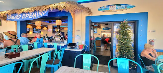 Mr. Waves Island Bar