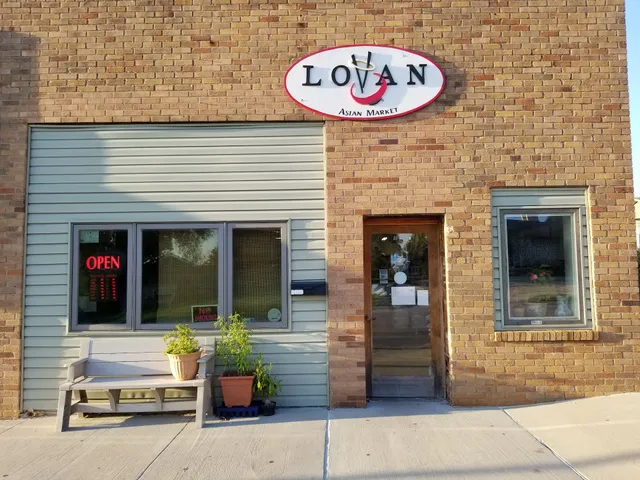Lovan's Asian Market