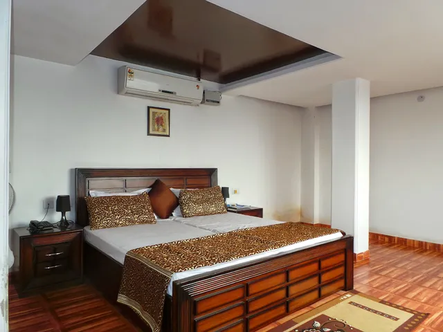 Komfort Guest House And PG