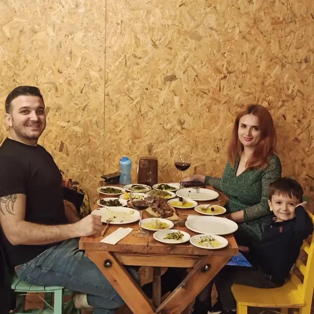 Girit Restaurantı - Mavi Yeşil Kritimaz