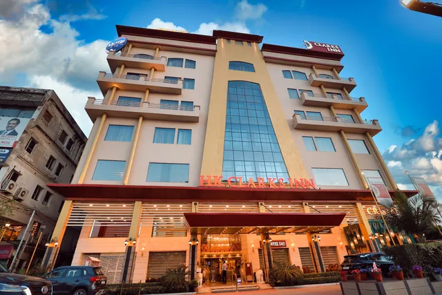 HK Clarks Inn