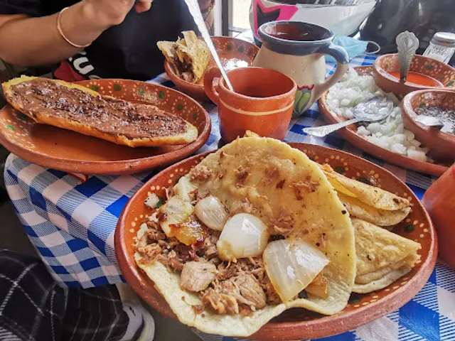 Birriería y Cenaduria La Cabañita