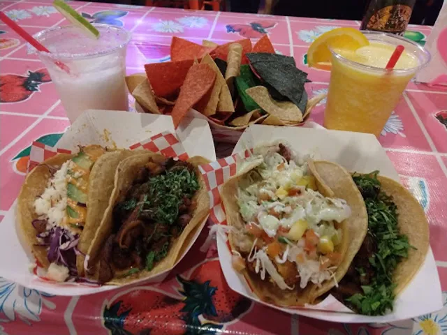 La Vecindad Neighborhood TACOS