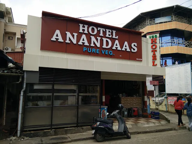Hotel Anandaas