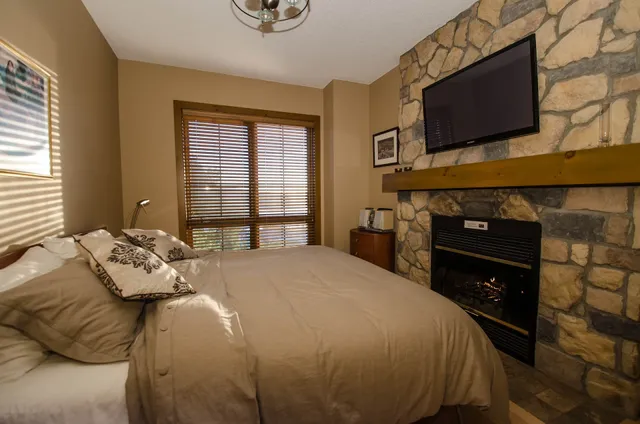 Equinoxe Condo - Ski-in/Ski-out - 5 stars