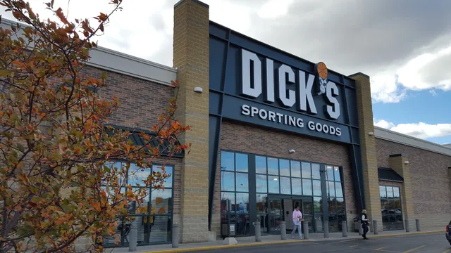 DICK'S Sporting Goods